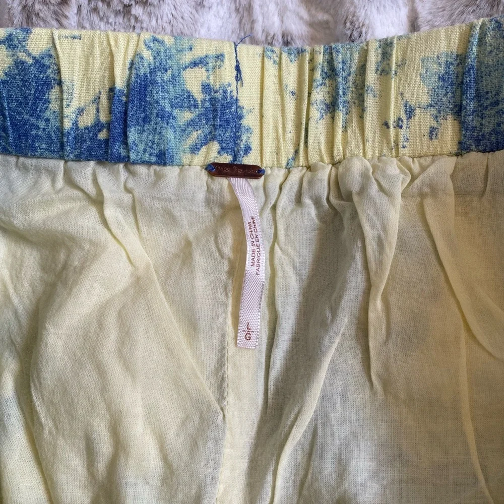 Free People blue& yellow shorts - Picture 3 of 6